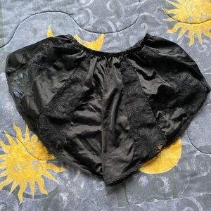 Vintage High Cut High Waisted Black Lace Lingerie peekaboo Shorts!